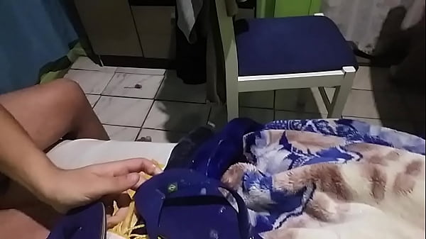 Havaianas &eacute; Uma Loucura, Nunca Vou T&atilde;o Longe A Ponto De Fazer Isso Outro Tipo De Chinelo De Outra, Apenas Havaianas Me Faz Fazer Isso! &eacute; Os Chinelos Mais Deliciosos Que Existem. thumbnail
