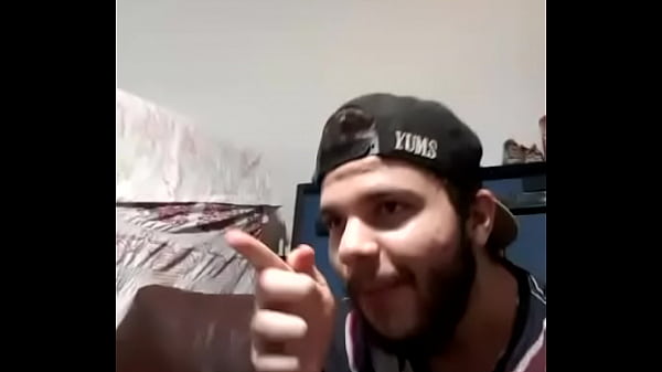 Russinho terrorista da ISIS dando OTA nas novinhas do CT