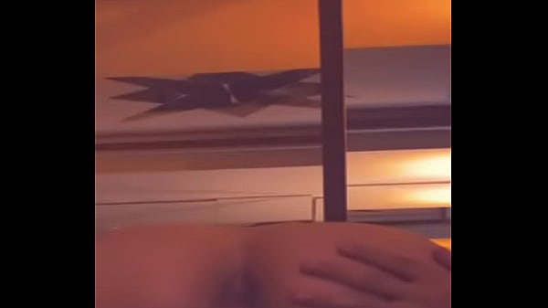 Mi Compa&ntilde;ero De Habitacion Llega Mareado Del Bar Lo Toco Por Encima De Su Ropa Hasta Exitarlo thumbnail