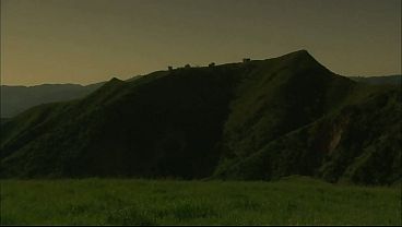 Nonton Brooke Ballentyne Fucks A Hired Ranch Hand By The Fireside Outdoors thumbnail