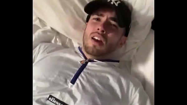 Chicos Guapos Cogiendo thumbnail