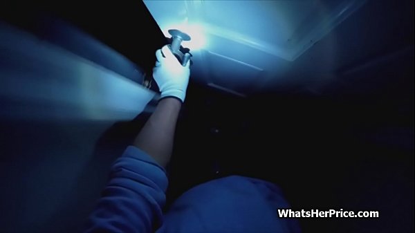 Lucky Thief Sucked By Hot Teen thumbnail