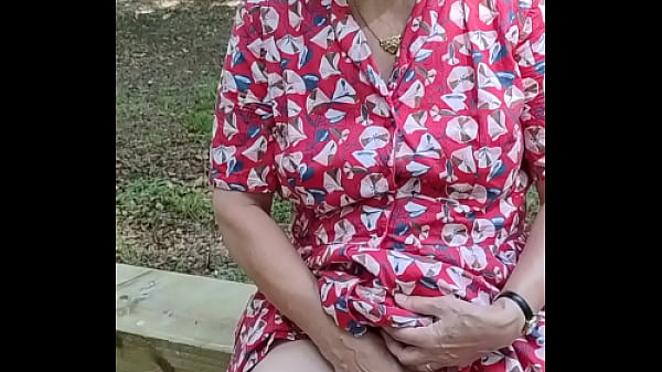 Nonton Outdoor Orgasm In Public thumbnail