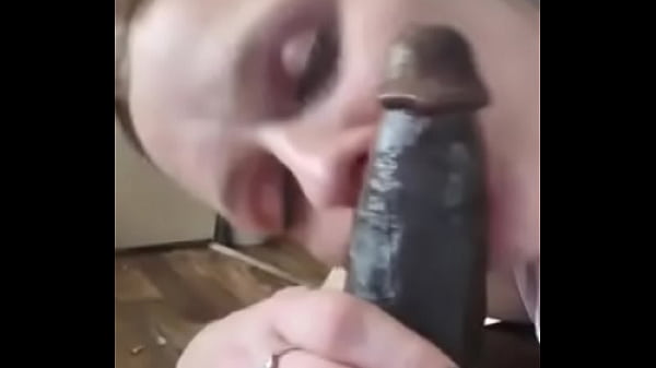 Milf Gives Hummer Blowjob To Bbc thumbnail