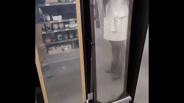 Nonton Week-end Shopping Blackfriday Un Couple Pour M&rsquo;accompagner ? Rejoins Mon ... thumbnail