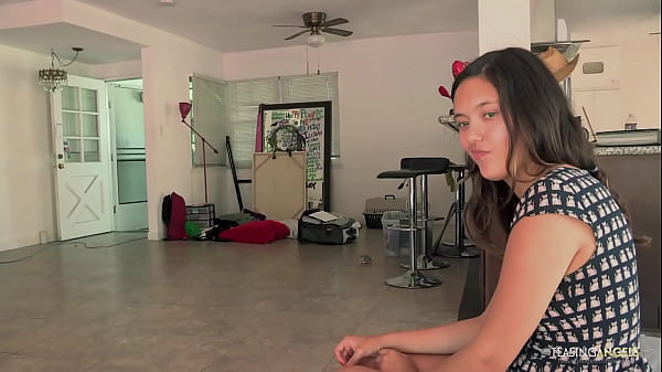 This is their first sex tape and her fucking her booty looks incredible on camera 