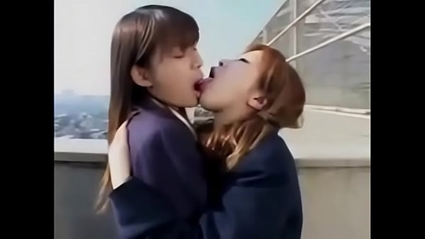 Sexy Asian Girls Kissing thumbnail