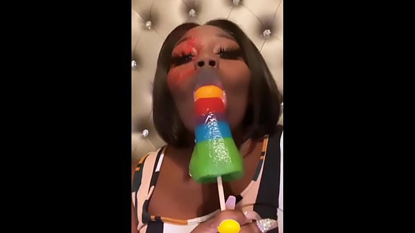 Lovely Bbw Ssbbw Fetish - Black Girl Twerking Ass thumbnail