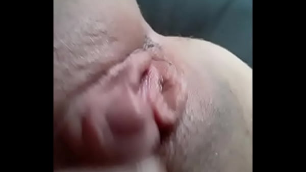 Nonton Transman Masterbating thumbnail