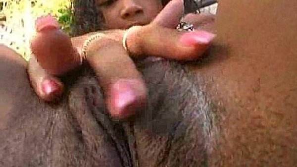 Ebony Teen Masturbates thumbnail