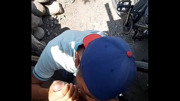 Mi Cliente Me Llev&oacute; A La Monta&ntilde;a Para Que Que Lo Pre&ntilde;ase thumbnail