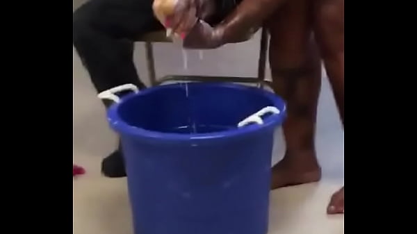 Nonton Negra Caliente thumbnail