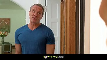 Nonton Sophia's Unique Proposal: Personalized Assistance For Clarke's Desires thumbnail