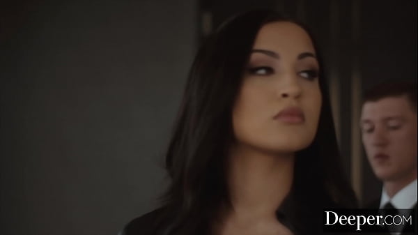 Deeper. Voyeur Satisfies His Fantasy thumbnail