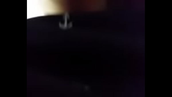 Nonton Pooh In A Bitch Back thumbnail