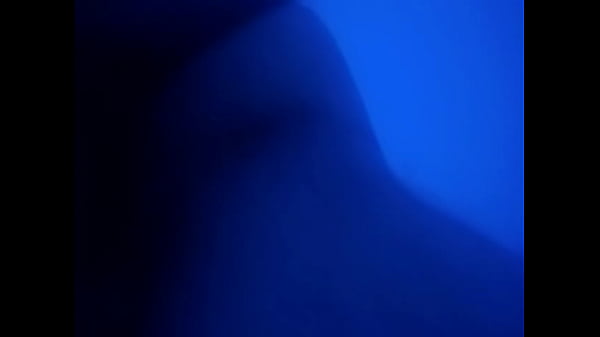 Il me prend dans la piscine d&eacute_sol&eacute_ de la qualit&eacute_ bisous &agrave_ tous