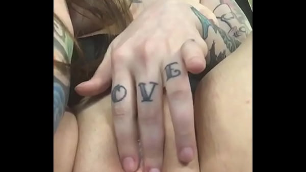 Nonton Playing With My Little Pink Pussy Lips Because I'm Horny thumbnail