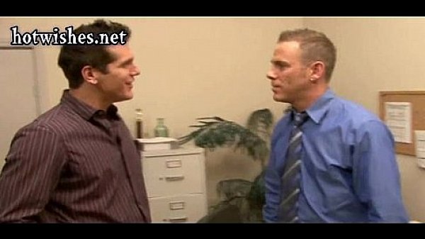 Tatoo Gay Gets His Ass Pounded On The Desk thumbnail