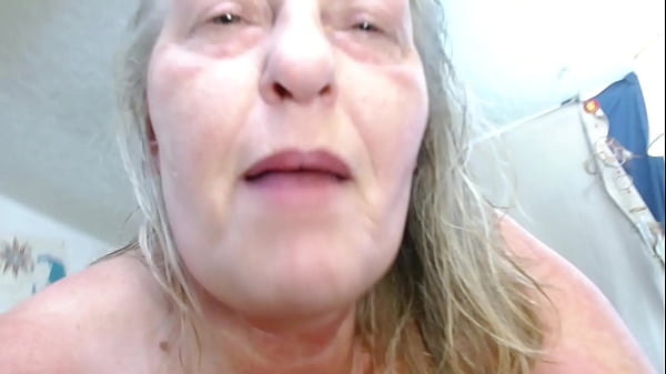 Nonton 1192 Smoking And Ignoring You After My Shower thumbnail