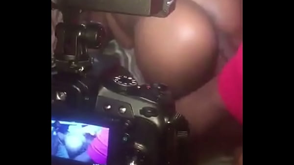 Threesome video!!