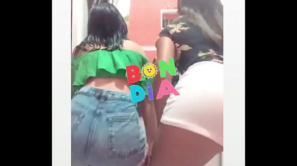 Gostosas rebolando 