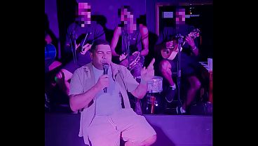 PagoSwing do Leo ogro no hotel car&iacute;cias, samba suor e sacanagem. 