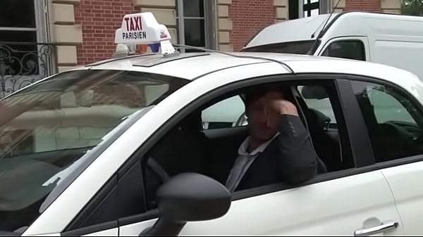Milf fucks taxi driver