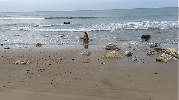 Nonton Real - I Celebrated New Year By Fucking A Stranger On The Beach. thumbnail