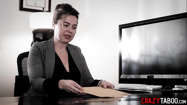 Big ass lesbian licked hot babes wet pussy after hot kissing 