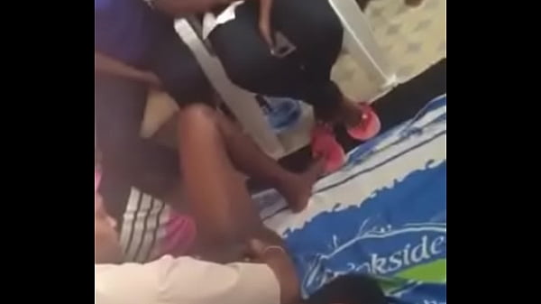 Nonton Squirting Teaching By Experts thumbnail