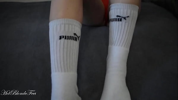 Nonton Wow, Amazing Feet thumbnail