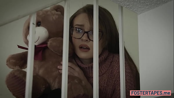 Nonton Hot Babe Swallowed Huge Dick thumbnail