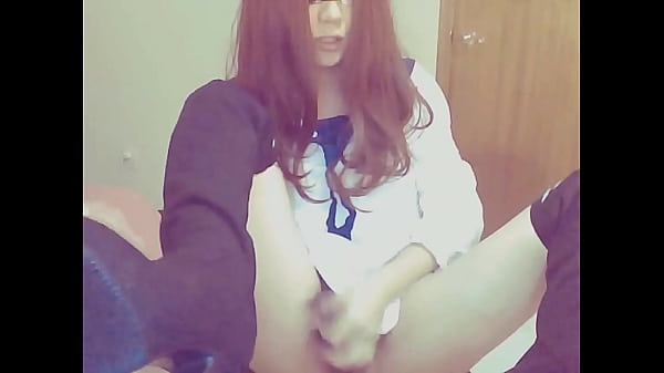 Alicexiao Shemale Webcam Student With Black Boots And Black Socks thumbnail