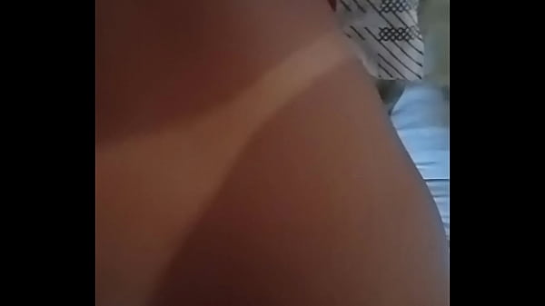 Novinha adora sentar no macho com vontade 