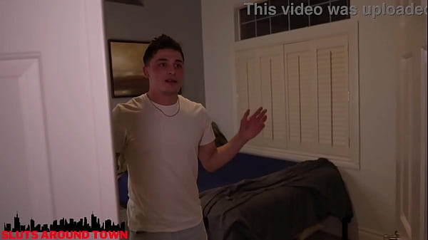 Nonton Perverted Roommagte Caught Spying On Bisexual Babes thumbnail