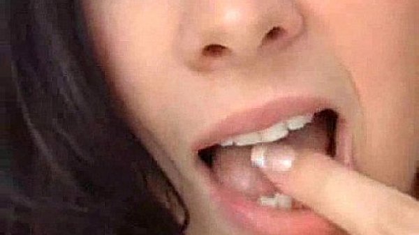 Dozen Cumshots On One Fucking Face thumbnail