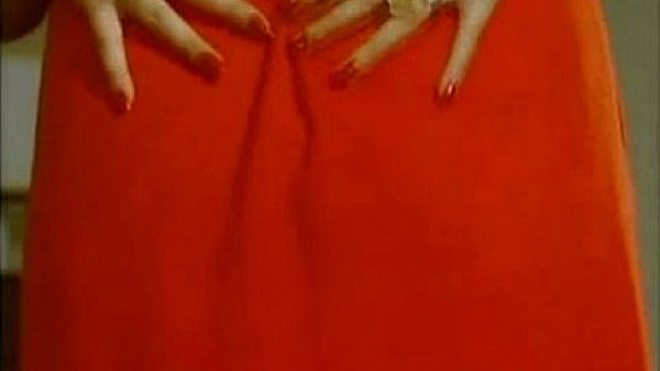 Nonton Ladies In Red thumbnail