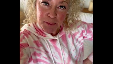 step Mommy Squats 'N Fucks Your Cock