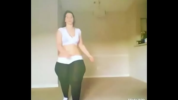 Big Booty Shaking By Randalin thumbnail