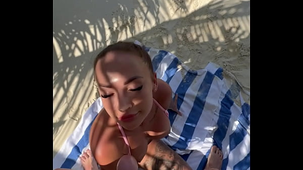 Get Fucked At The Beach In Maldives Public Facial thumbnail