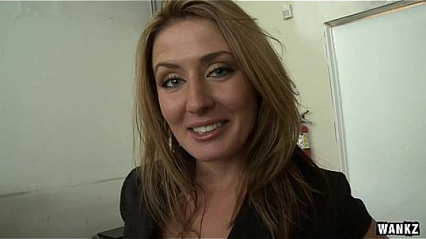 Nonton Wankz- Sheena Shaw Becomes The Office Whore Of The Week thumbnail