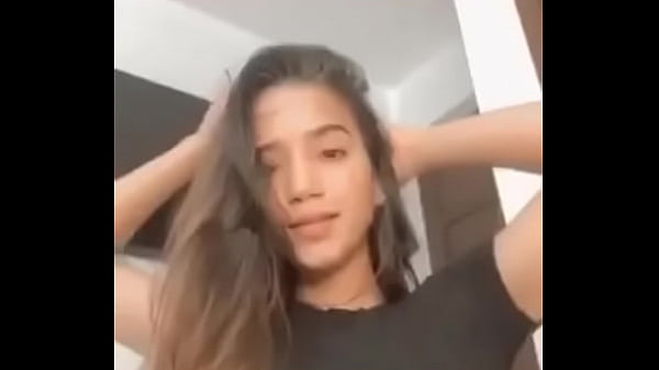 Chicas joven dominicana caomi