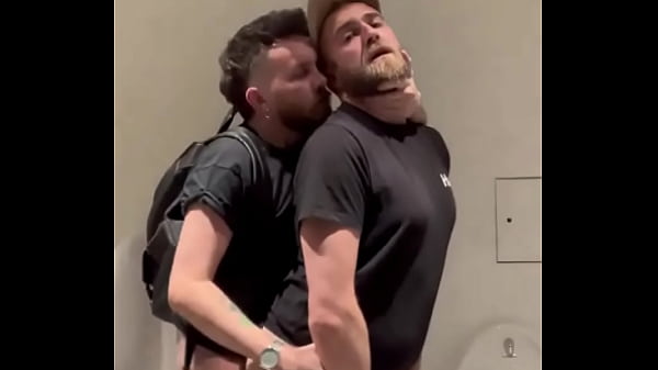 Nonton Public Bareback Balls Deep Fucking With Ldncruisingboy. He Pounded Me So Good & Proper Loaded My Ass. Love How Cl... thumbnail