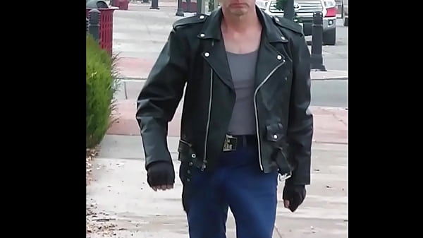 Jeans Bulge thumbnail