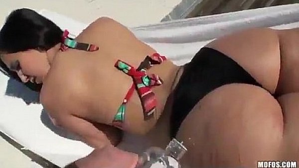 Big Ass Brunette Latina Girlfriend Fucks Hard Dick After Tanning thumbnail