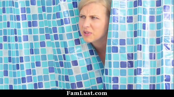 Nonton Sexy Milf Has Bathroom Sex With Her Young Stepson - Famlust thumbnail