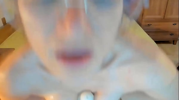 Nonton Absolutely Amazing European Squirting Queen Anna Rose thumbnail