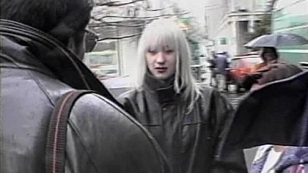 Nonton Lbo - Kissed From Romania - Scene 1 - Extract 1 thumbnail