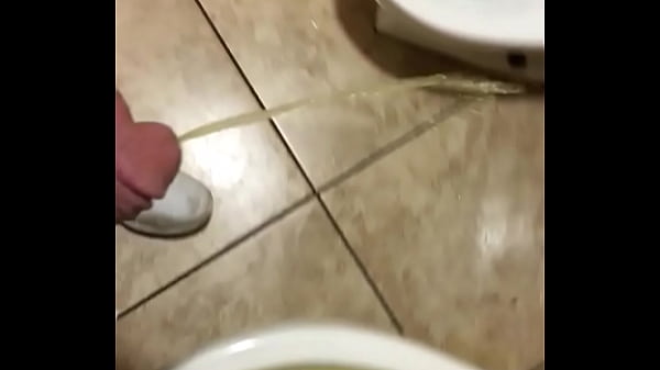 Nonton Stall Piss thumbnail