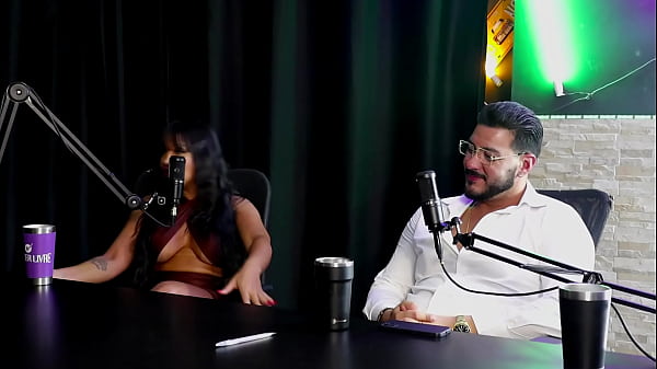 Nonton Como O Franc&ecirc;s Conheceu A Brasileira, Est&aacute; Introduzindo Ele Aos Poucos No Meio Liberal, Fizeram Menage, E A Diferen&ccedil;a... - Casal Cherie (watch On: Sheer/red) thumbnail